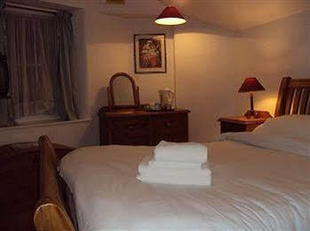 The George Inn Mere  Extérieur photo